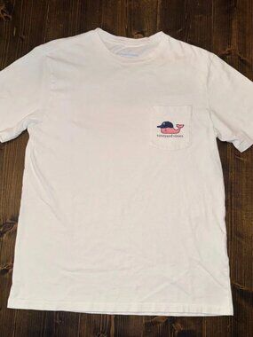 Vineyard Vines t shirt